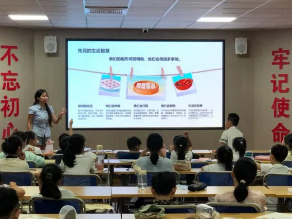 【江苏之声网】江苏建大“彭城文脉·薪火童行”实践团扎根彭城大地传文脉 青春实践润童心